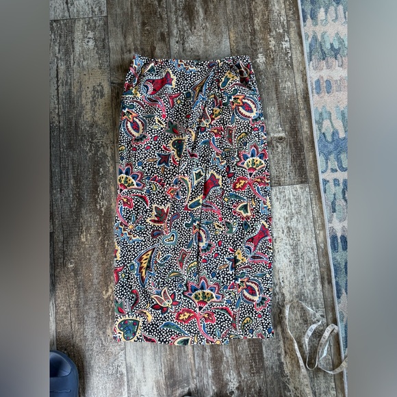 Dresses & Skirts - Vintage faux wrap maxi skirt paisley tribal print w/ pockets - M